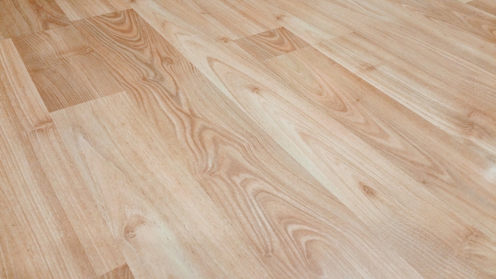 Vinyl Floors, Floors That Can Hold up against Water