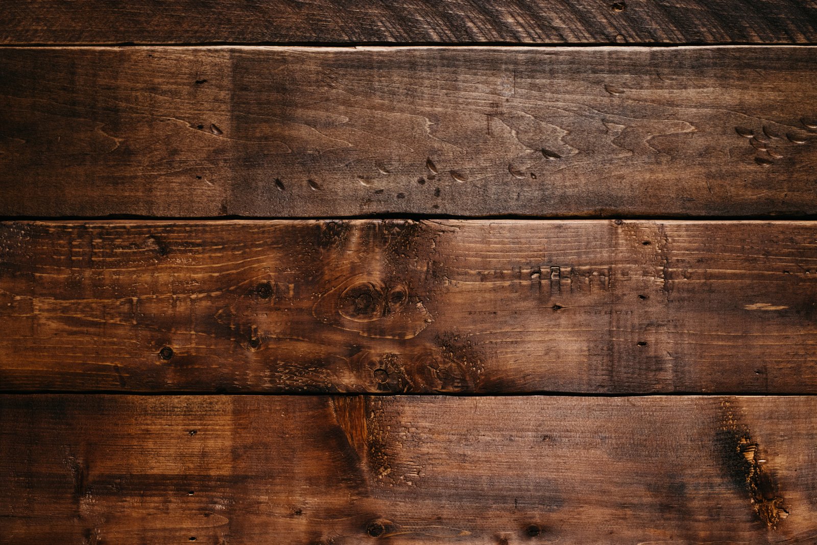 Wood Floor Lacquer – Important Detail About This Handy wood floor finish